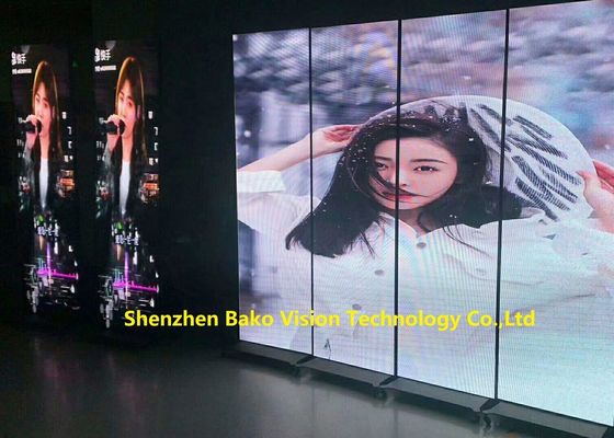 High Definition Digital Advertising Display Screens Portable P2.5 Easy To Control