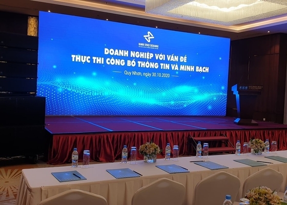 HDMI VGA DVI Màn hình SMD trong nhà Màn hình LED cho thuê trong nhà 3,91mm Pixel Pitch