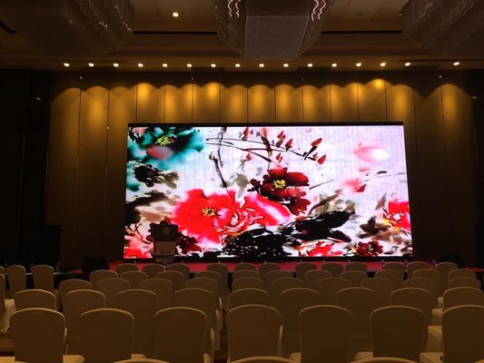 Màn hình LED cho thuê 281 nghìn tỷ màu với tuổi thọ 100000 giờ để sử dụng trong nội thất
